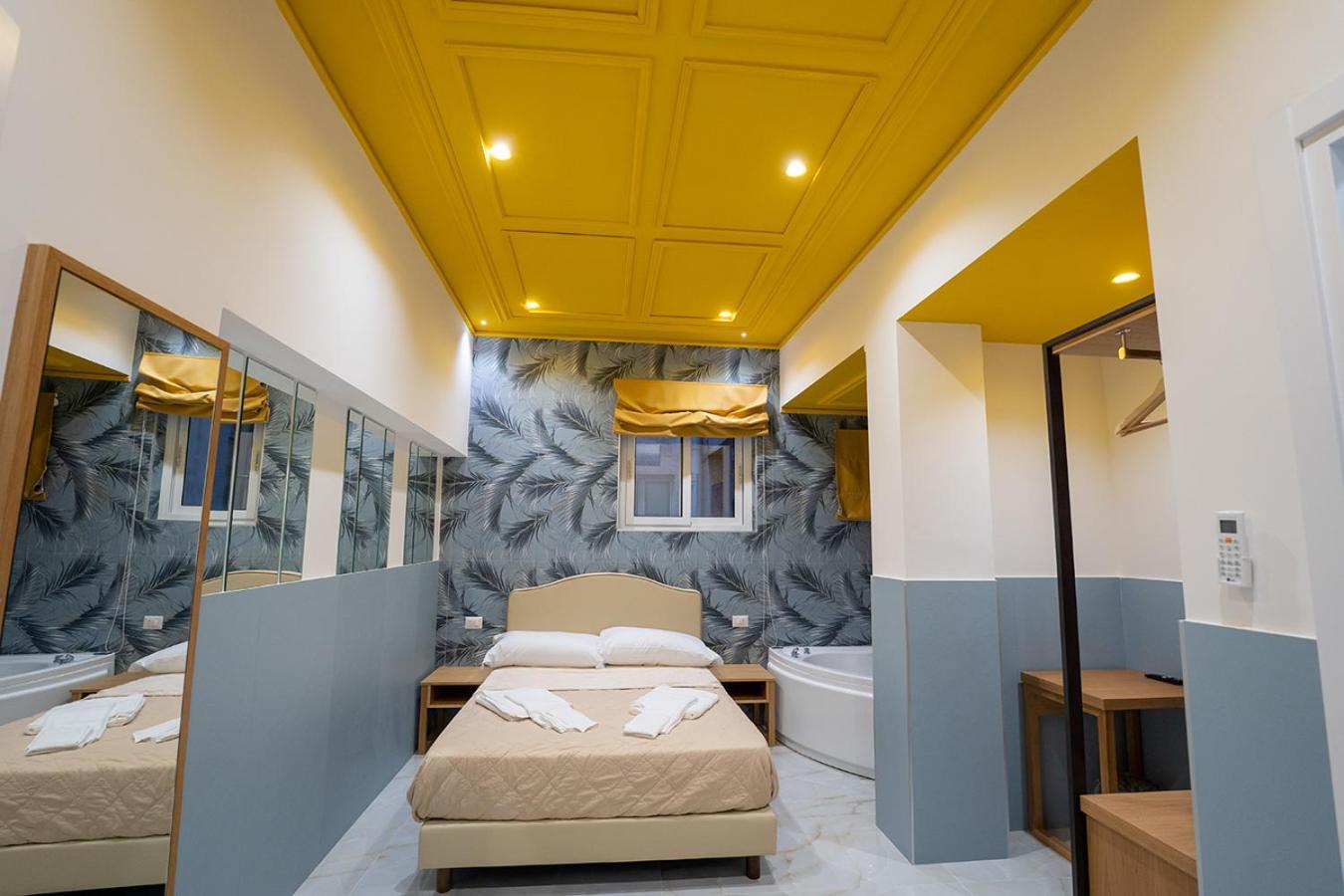 Pc Boutique H, Sea View By Clapa Group Hotel Naples Luaran gambar
